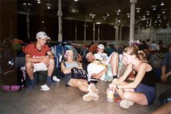 440 p�lerins ne remplissent pas un hall